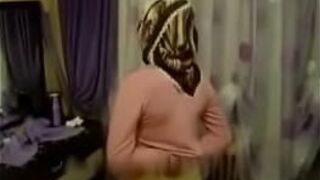Arab Turkish girl with hijab turban being masturbated - porn video