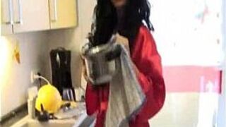 Homemade Action In Kitchen - porn video
