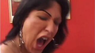 Shemale babe geting ass fucked and cock licked - porn video