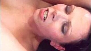 She gets it wild - porn video