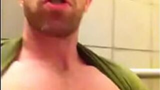 Guy likes His Cum - porn video